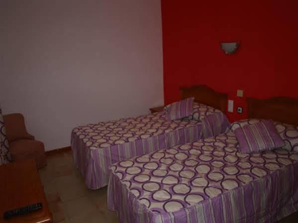Hotel San Vicente - Centro Playa Conil De La Frontera Ngoại thất bức ảnh